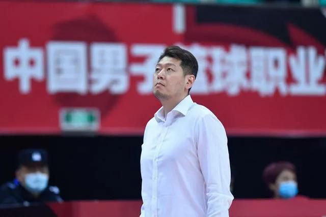 片中闪亮登场的还有;质子旅，这是由各国诸侯的王子在朝歌组成的队伍，也是由导演乌尔善构思出来的队伍